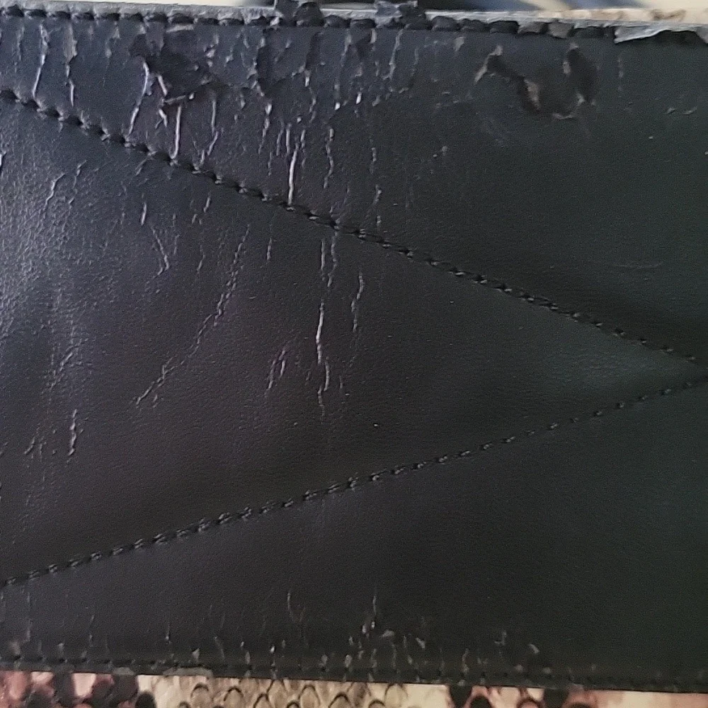 Simply Vera Handbag - Picture 7 of 7